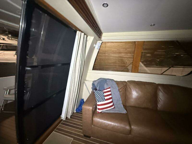 46ft Carver Yacht For Sale