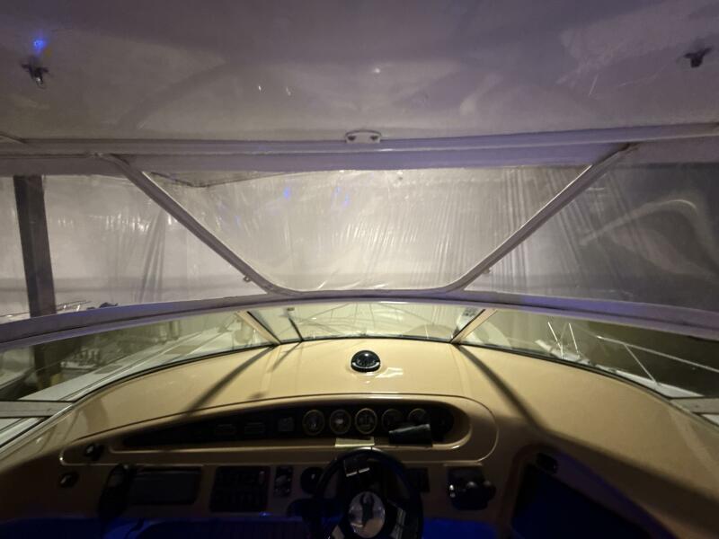 46' 2004 Carver 460 voyager