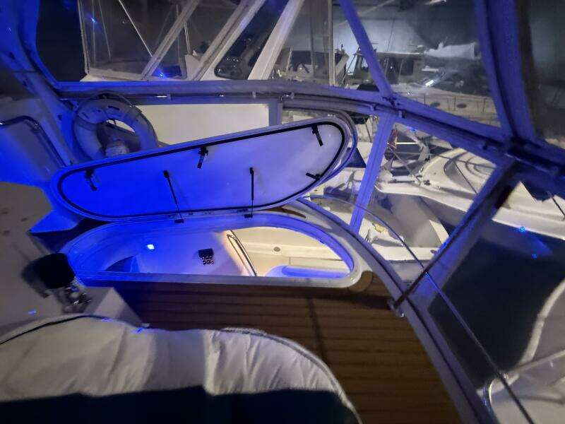 46ft Carver Yacht For Sale