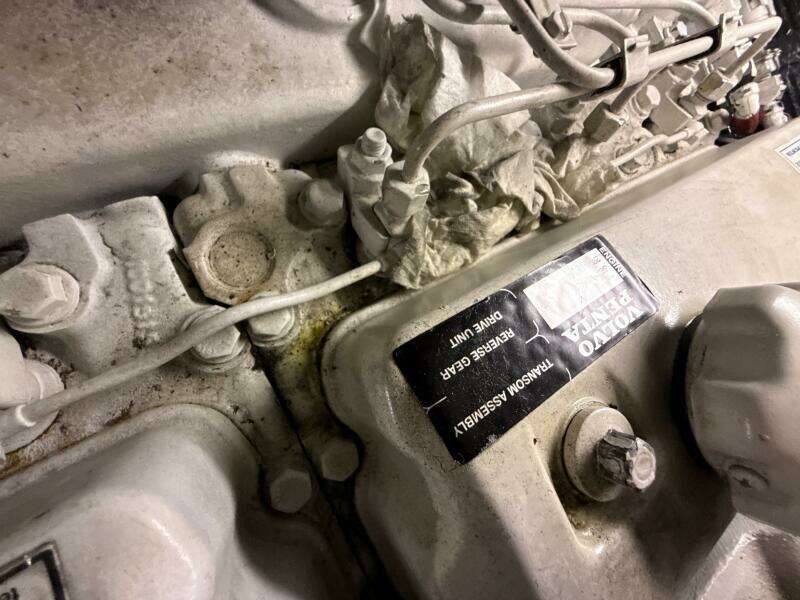 46ft Carver Yacht For Sale