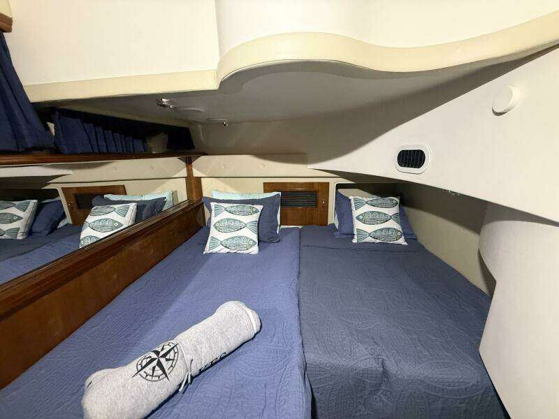 46ft Carver Yacht For Sale