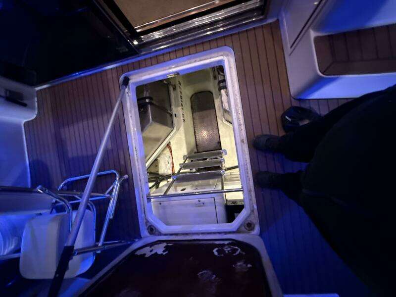 46ft Carver Yacht For Sale