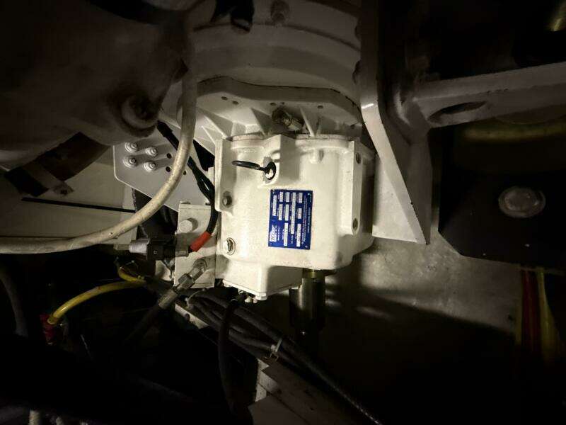 46ft Carver Yacht For Sale