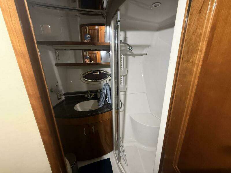 46ft Carver Yacht For Sale