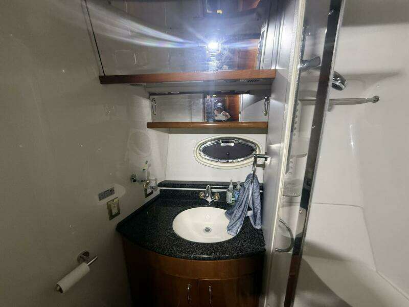 46ft Carver Yacht For Sale