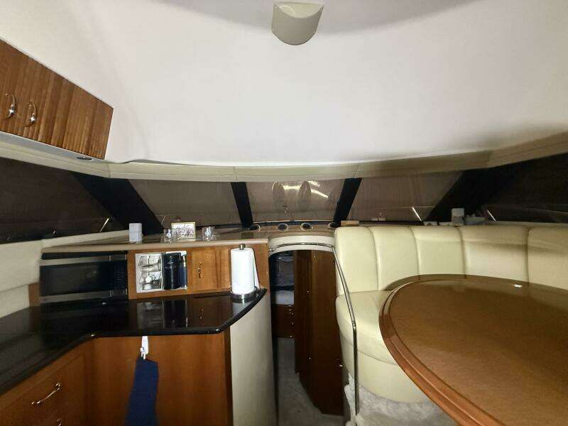 46ft Carver Yacht For Sale
