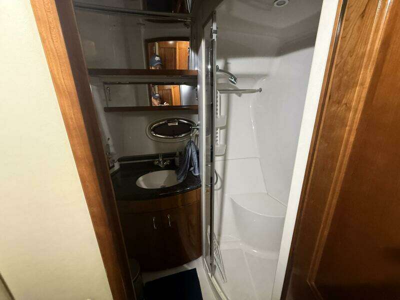 46ft Carver Yacht For Sale