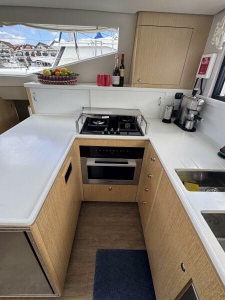 52' 2023 Seawind 1600