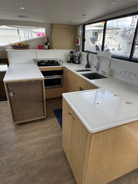 52' 2023 Seawind 1600