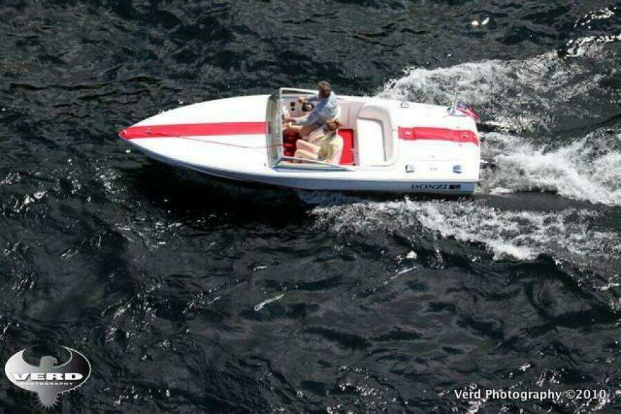 18ft Donzi Yacht For Sale