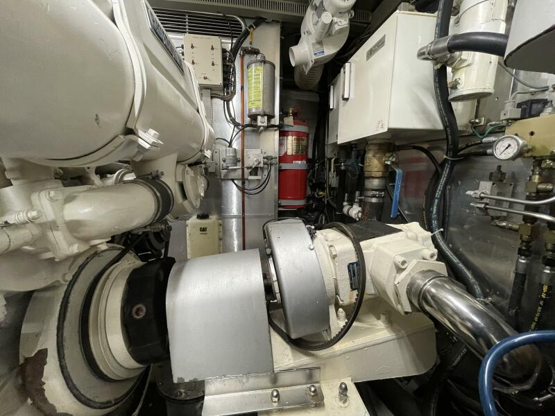 70' 1999 Horizon 70 MY