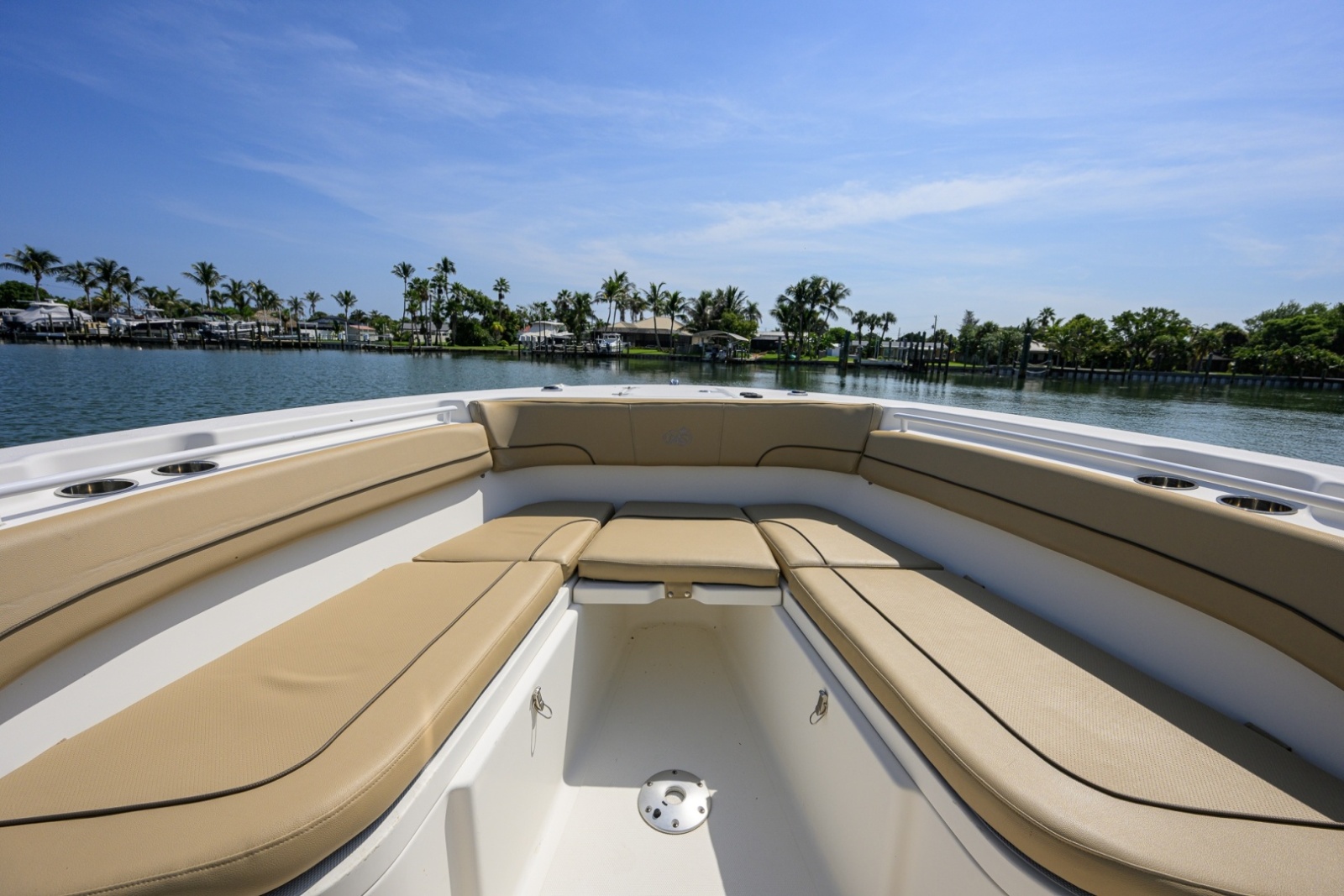 NauticStar 28 - Bow