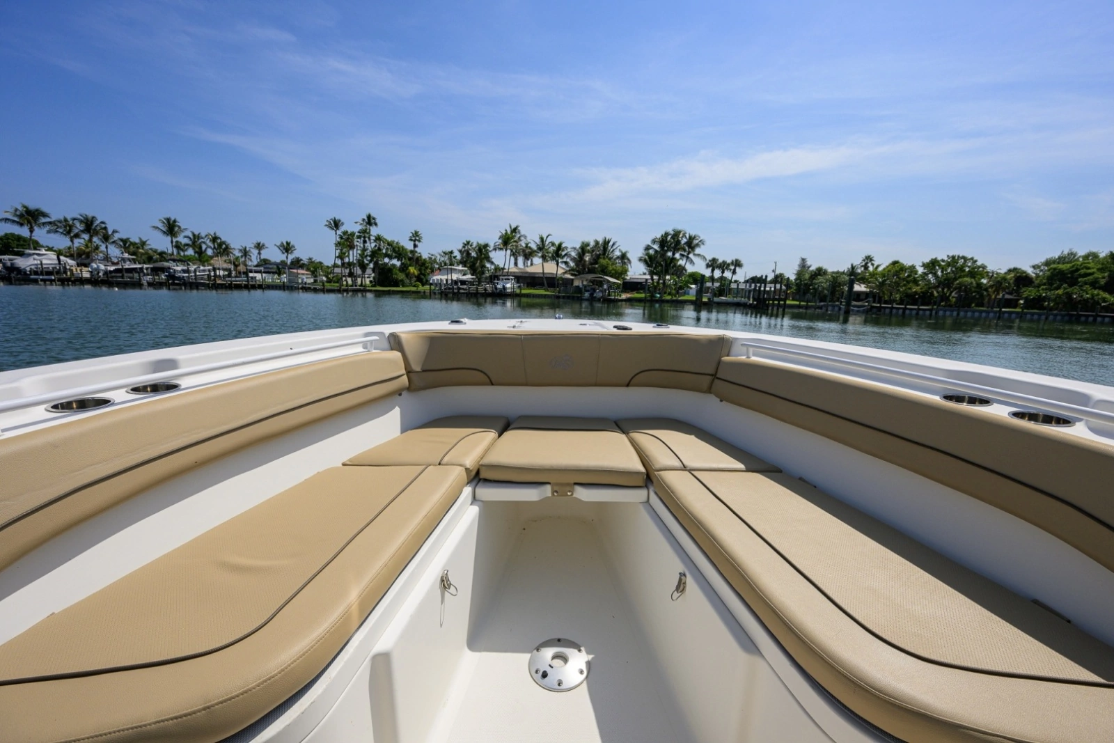 NauticStar 28 - Bow