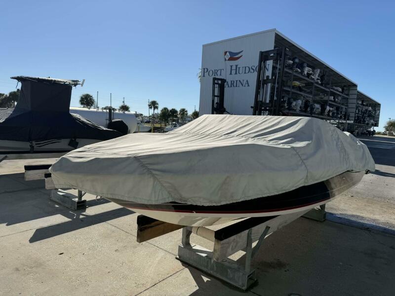 23' 2015 Larson LX 225S IO