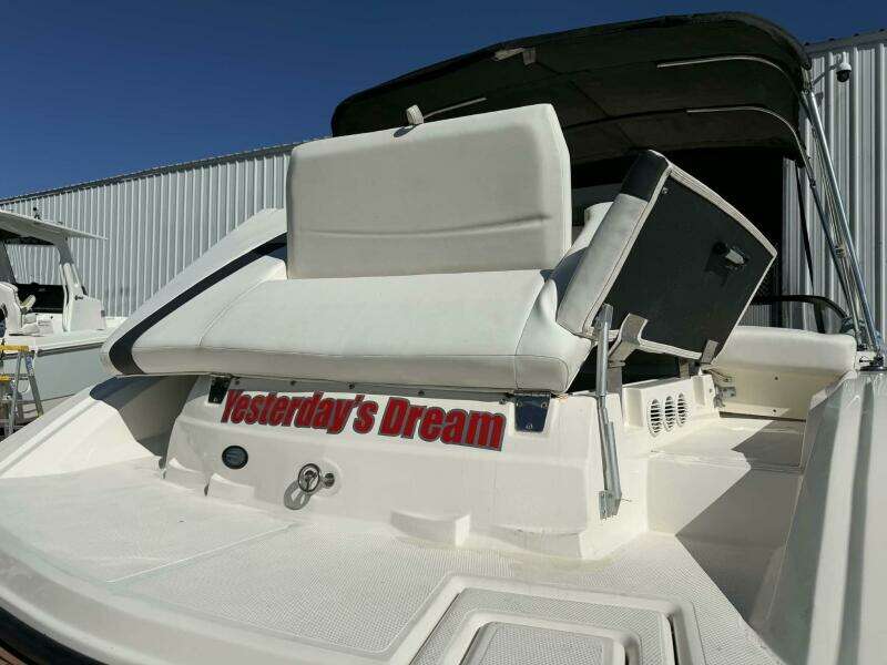 Yesterday s Dream 23ft Larson Yacht For Sale