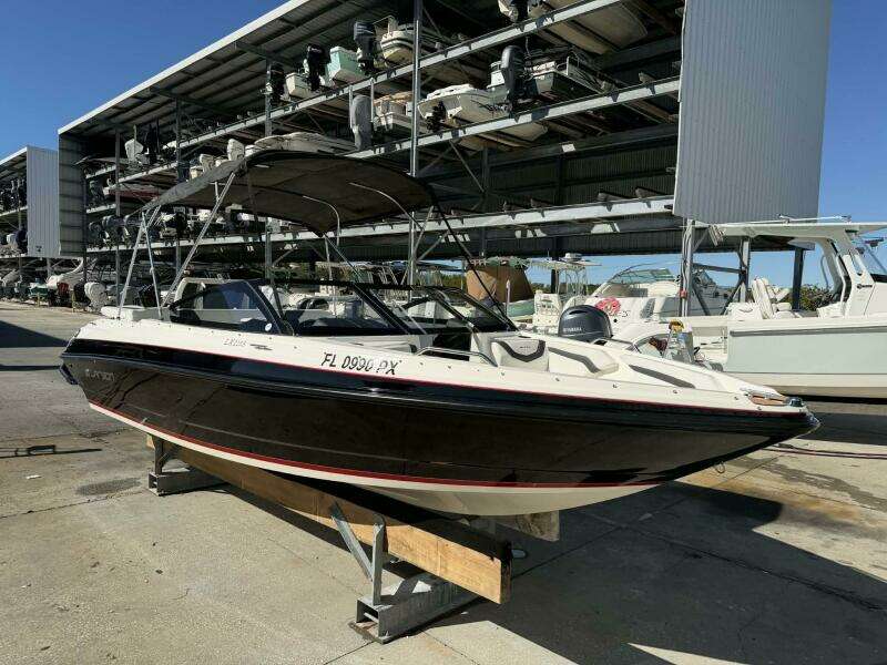 Yesterday s Dream 23ft Larson Yacht For Sale