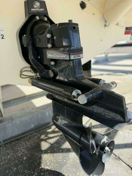 Yesterday s Dream 23ft Larson Yacht For Sale