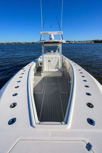 BAREFOOR IN PUBLIC 37ft SeaVee Yacht For Sale