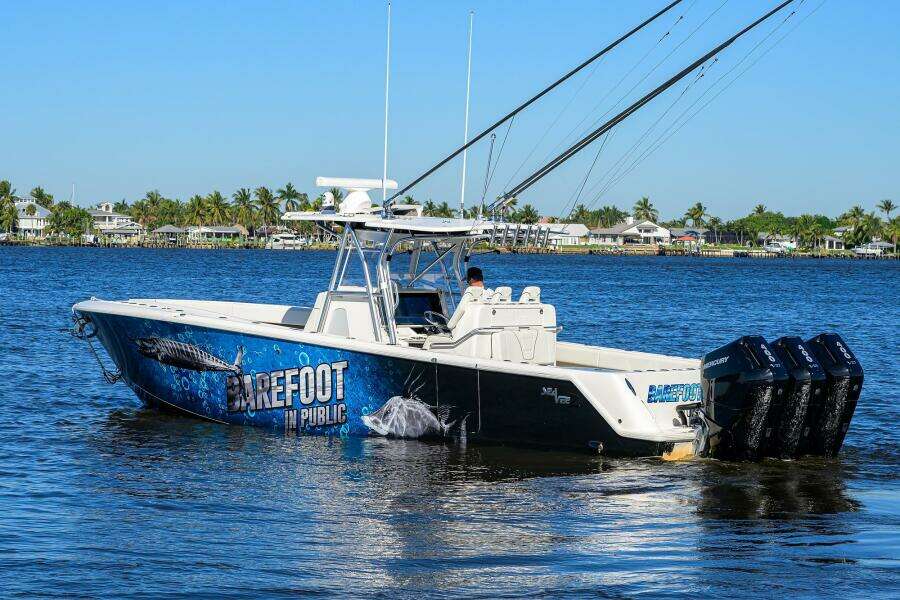 BAREFOOR IN PUBLIC 37ft SeaVee Yacht For Sale