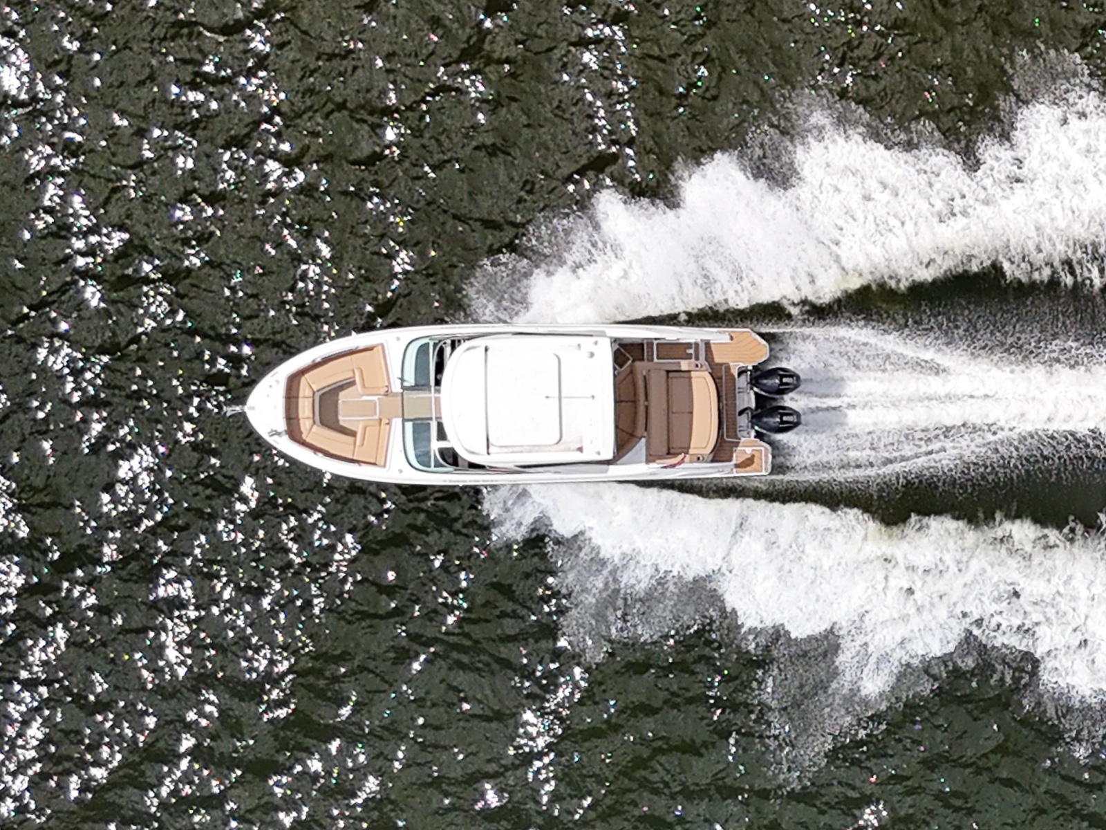 32' 2023 Sea Ray SLX 310 OB