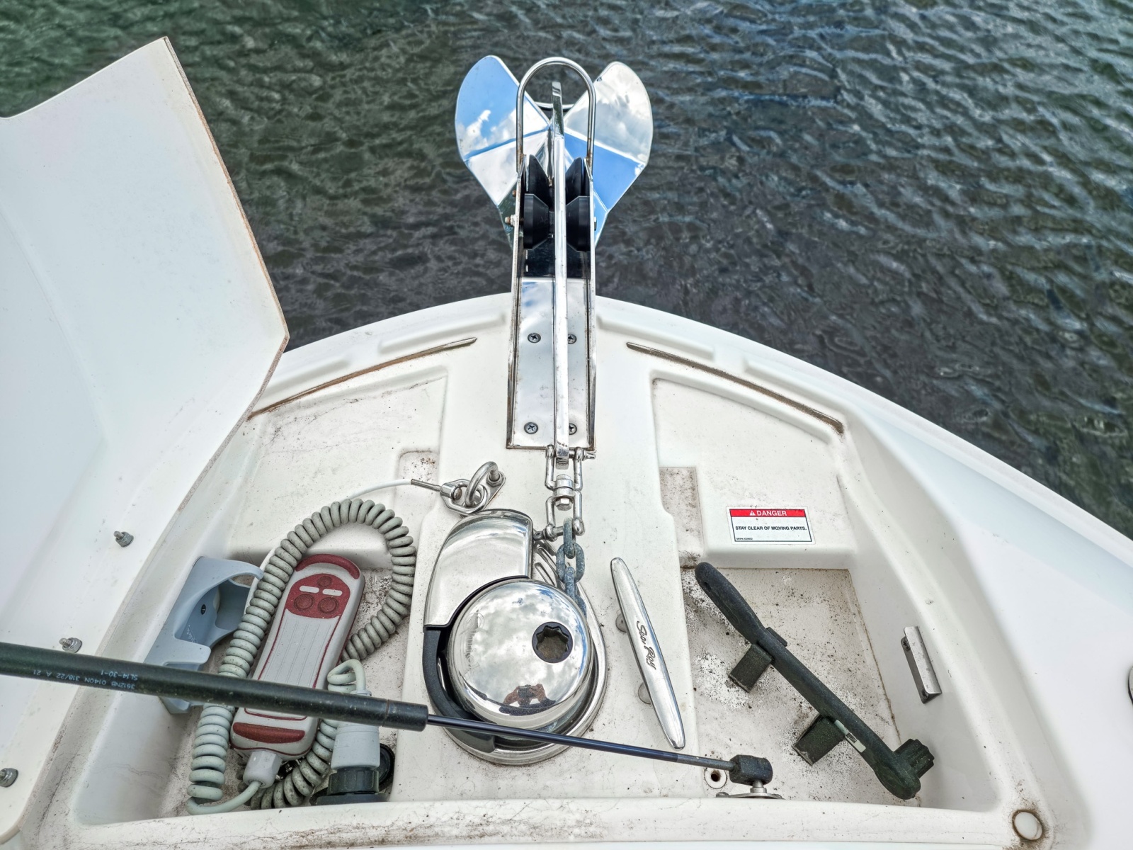 32' 2023 Sea Ray SLX 310 OB
