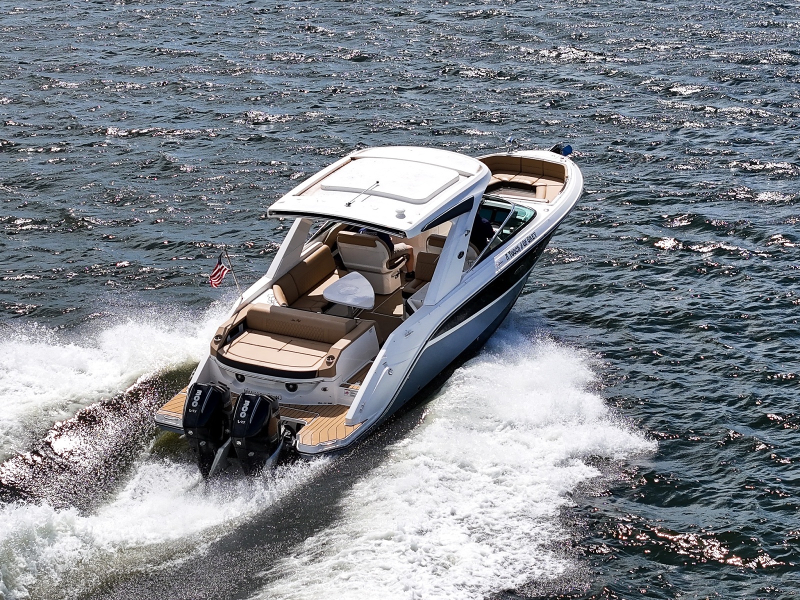 32' 2023 Sea Ray SLX 310 OB