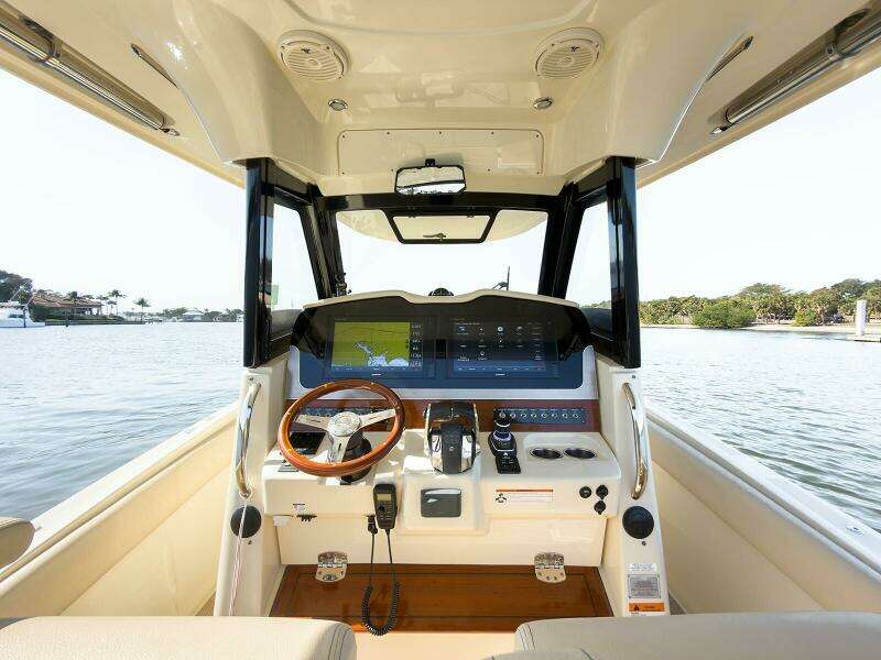 Our Trade 30ft Chris Craft Yacht For Sale