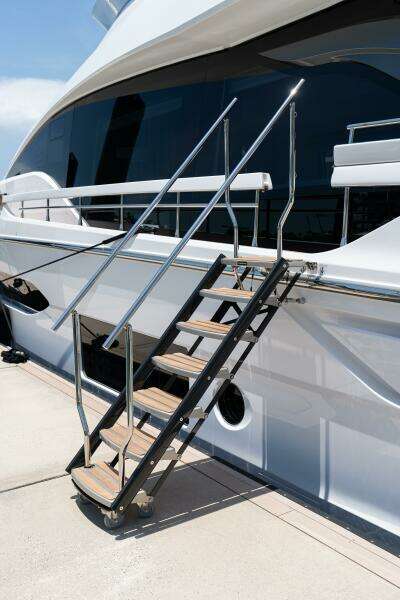 Euphoria 78ft Azimut Yacht For Sale