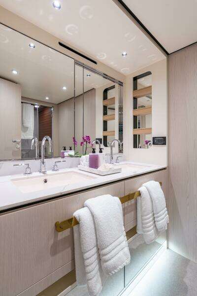 Euphoria 78ft Azimut Yacht For Sale