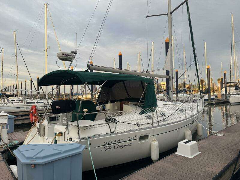 The Originals 38ft Beneteau Yacht For Sale
