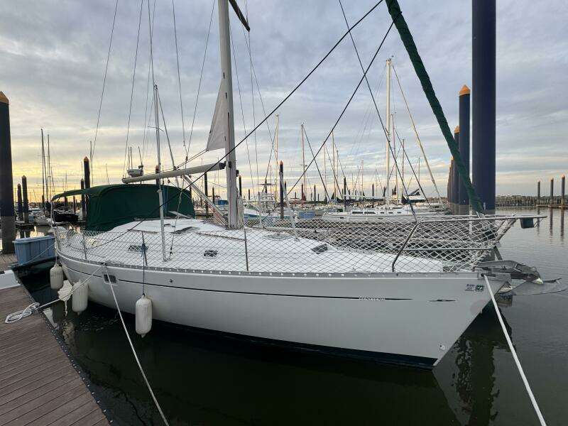 The Originals 38ft Beneteau Yacht For Sale