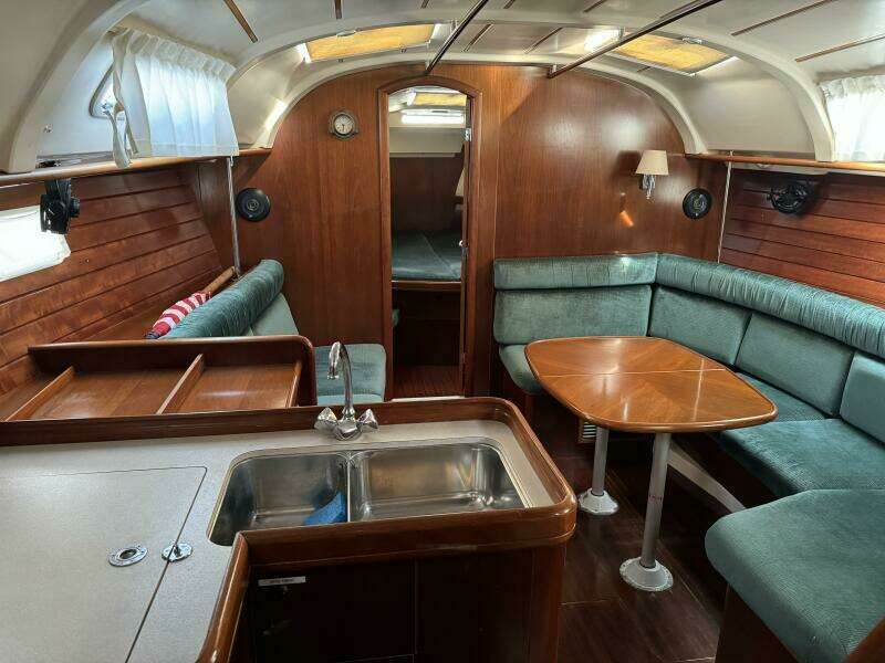 The Originals 38ft Beneteau Yacht For Sale