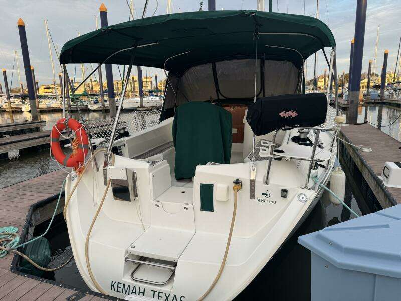 The Originals 38ft Beneteau Yacht For Sale