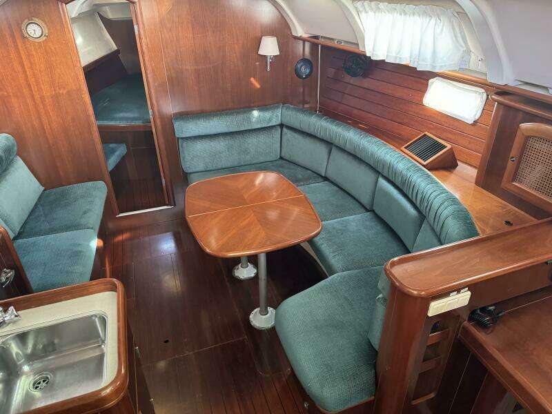 The Originals 38ft Beneteau Yacht For Sale