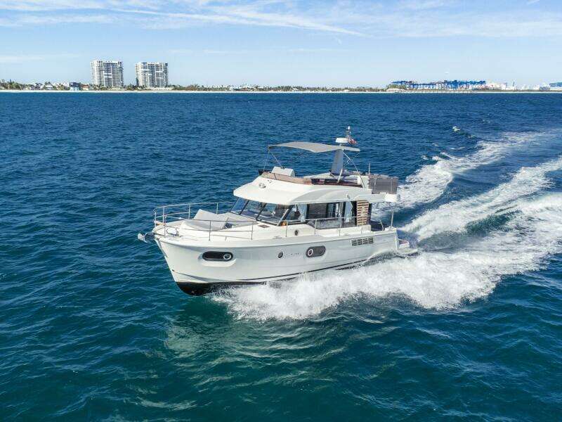 Carolina Blues 44ft Beneteau Yacht For Sale