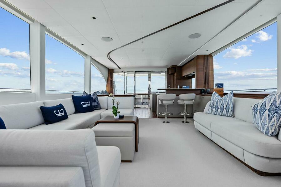 72' 2024 Princess Y72 Motor Yacht