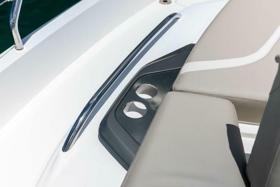 72' 2024 Princess Y72 Motor Yacht