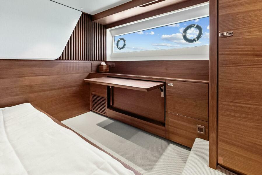 72' 2024 Princess Y72 Motor Yacht