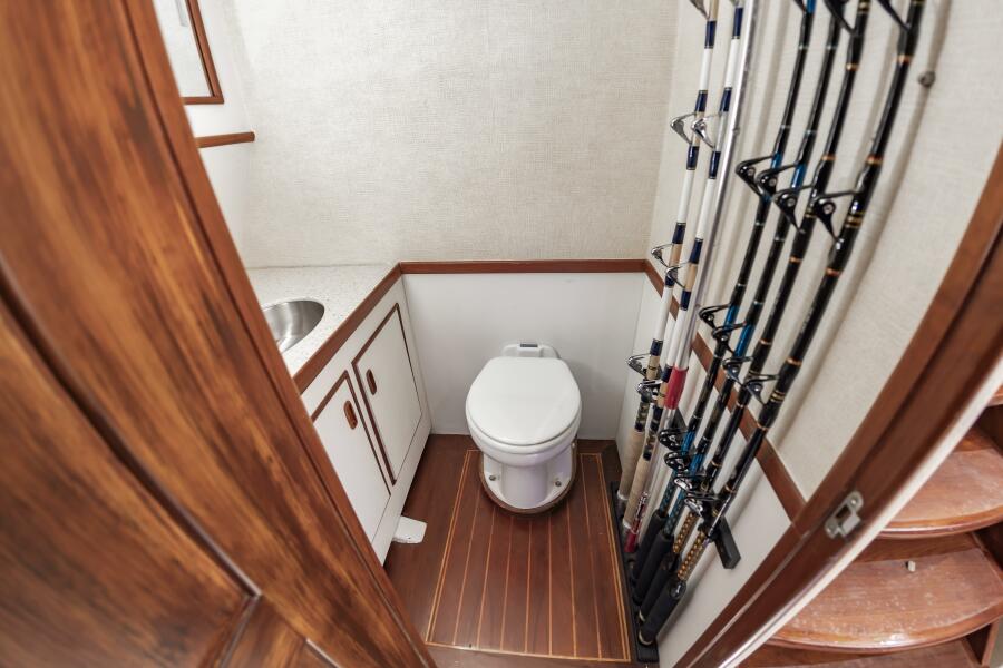 54' 1994 Jarrett Bay 54