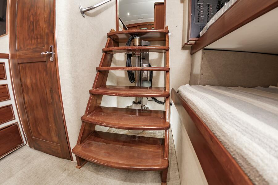 54' 1994 Jarrett Bay 54