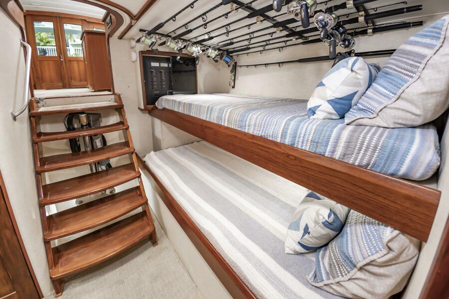 54' 1994 Jarrett Bay 54