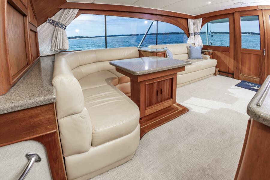 54' 1994 Jarrett Bay 54