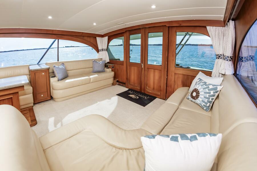 54' 1994 Jarrett Bay 54