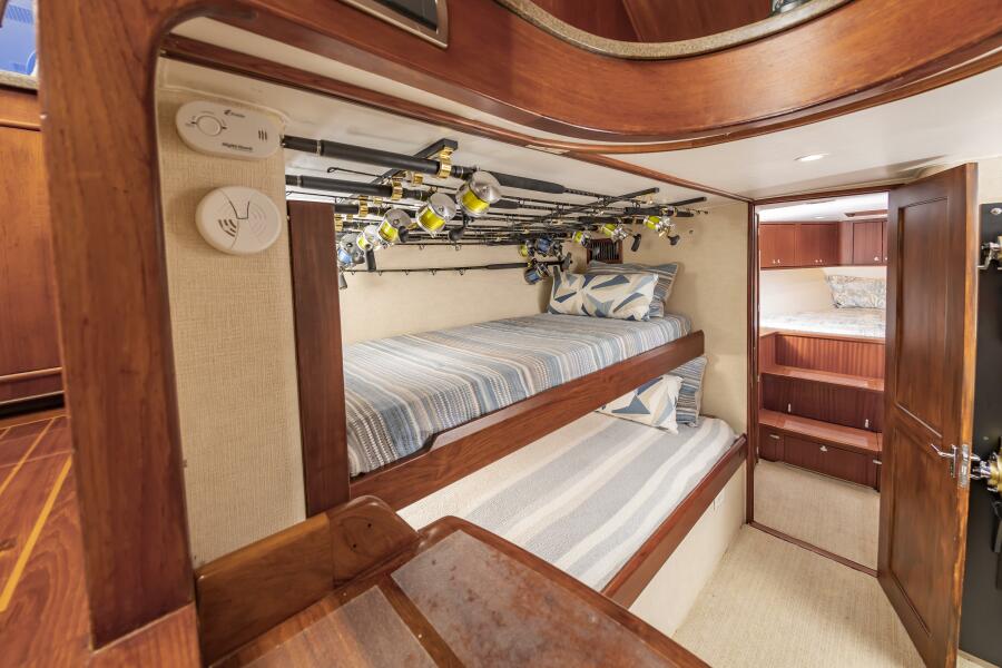 54' 1994 Jarrett Bay 54