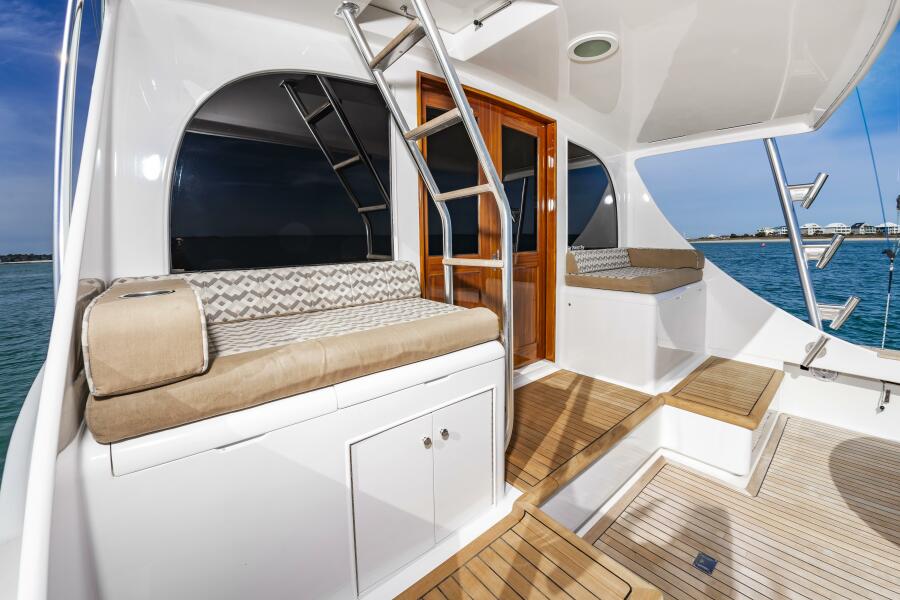 54' 1994 Jarrett Bay 54