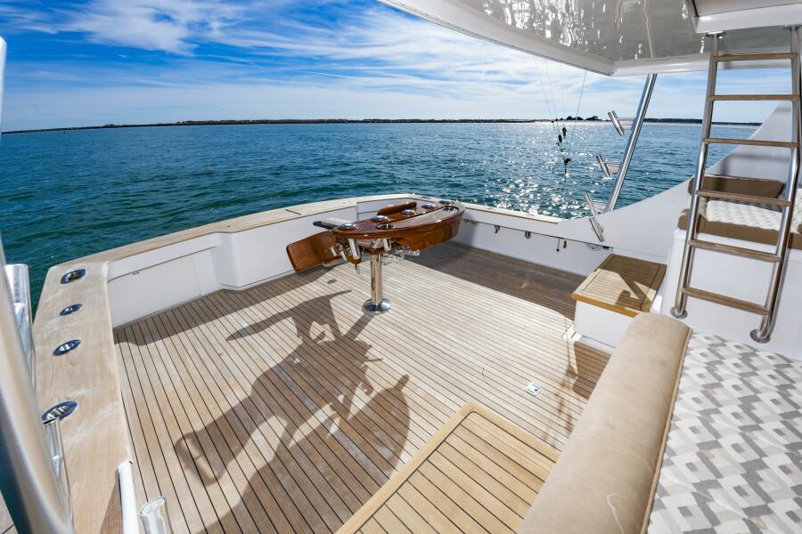 54' 1994 Jarrett Bay 54