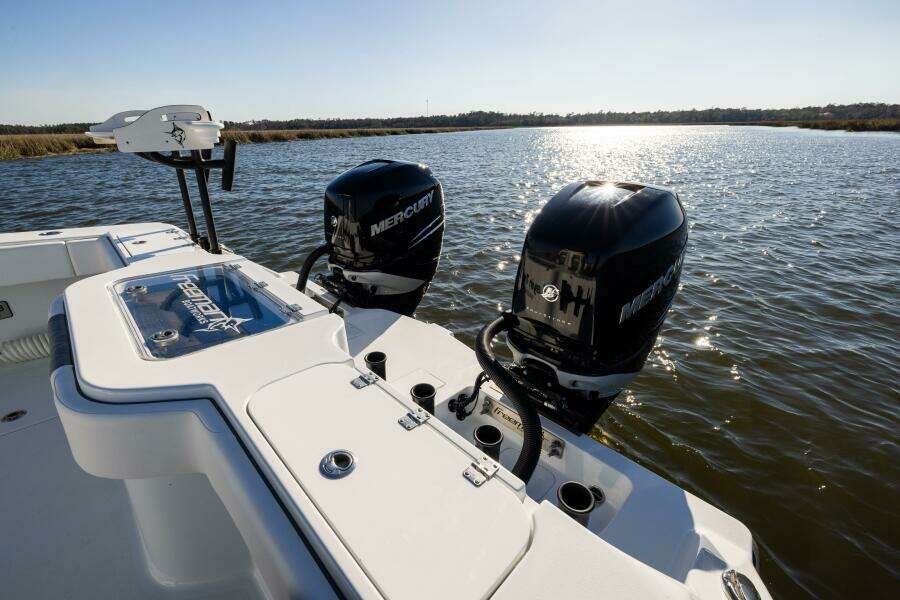 34ft Freeman Yacht For Sale