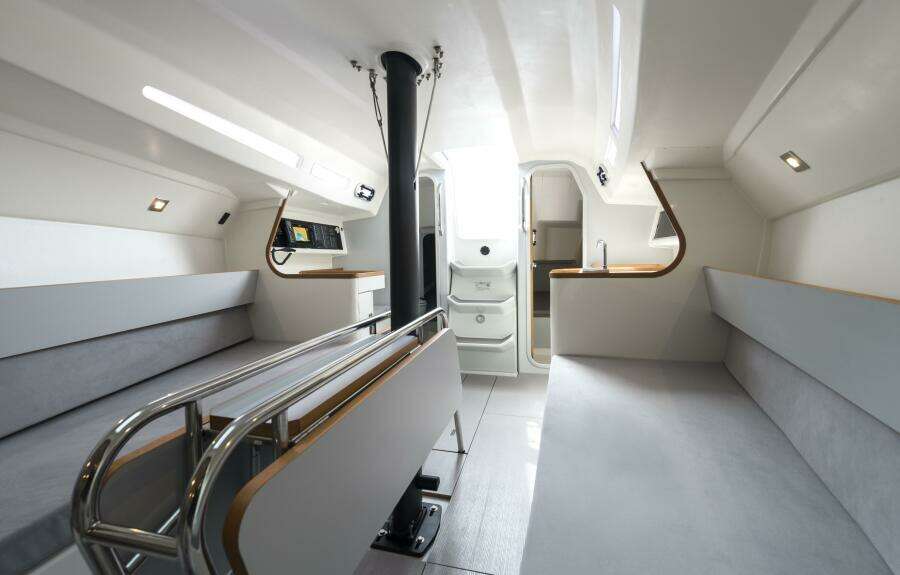 34ft Italia Yachts Yacht For Sale