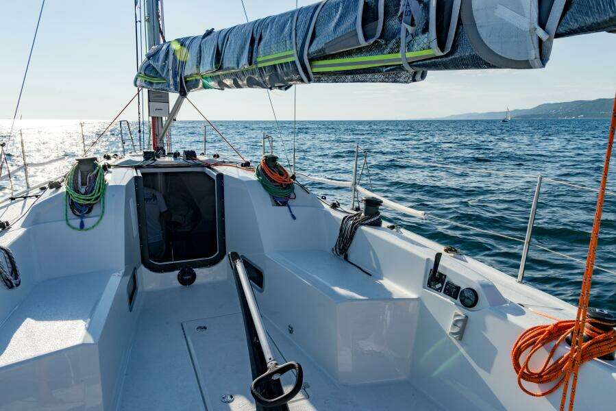 34ft Italia Yachts Yacht For Sale