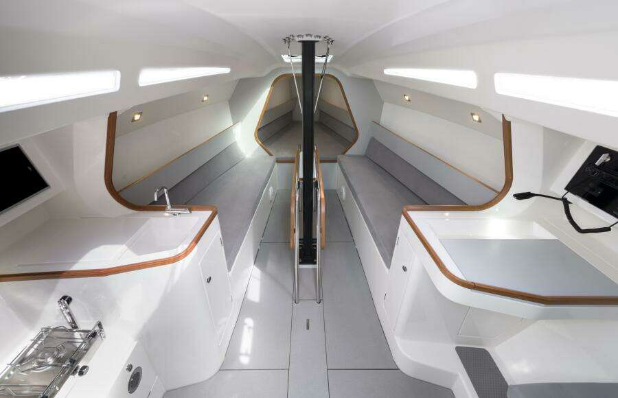 34ft Italia Yachts Yacht For Sale